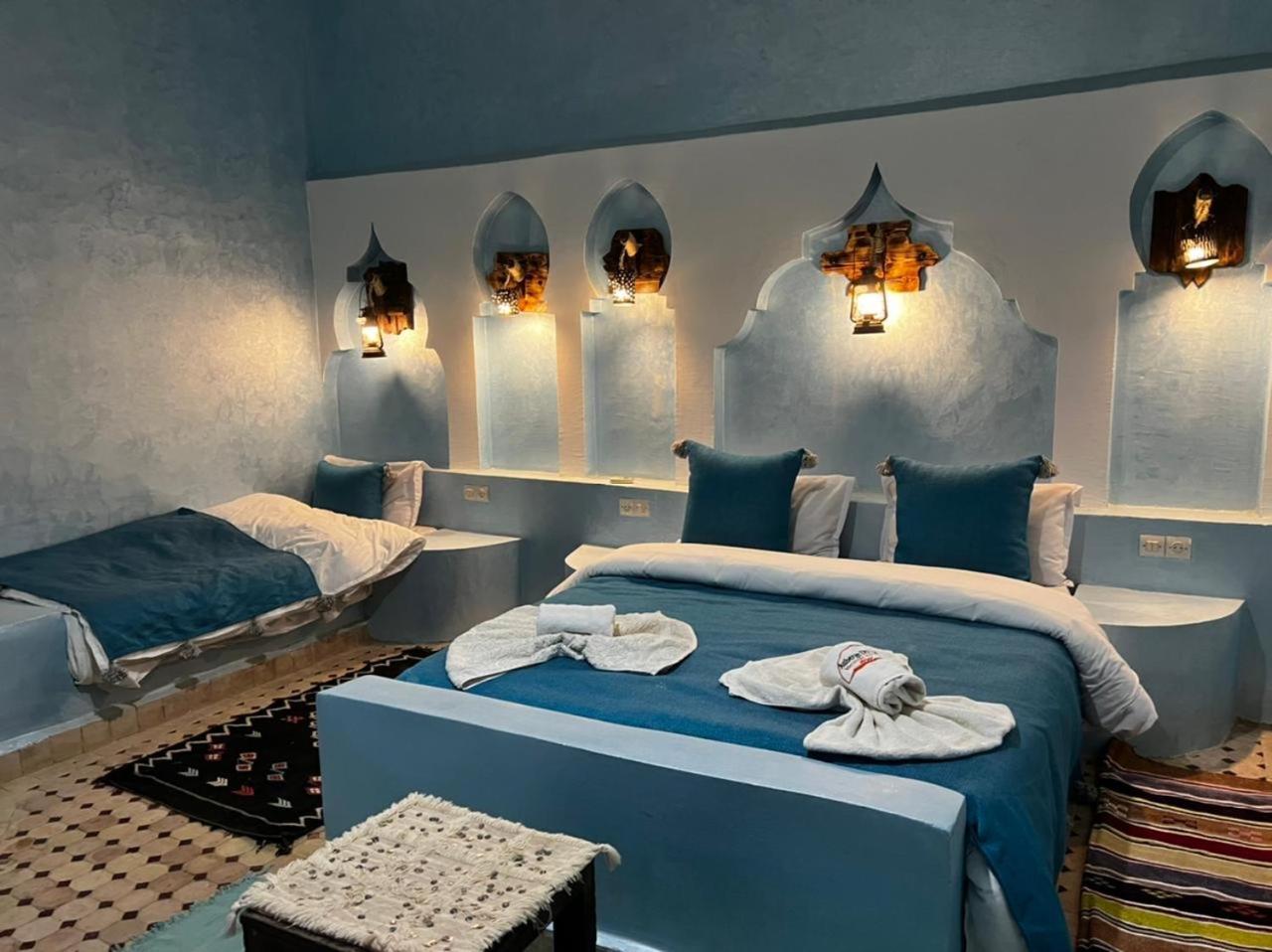 Hotel Cafe Du Sud เมอร์ซูกา ภายนอก รูปภาพ